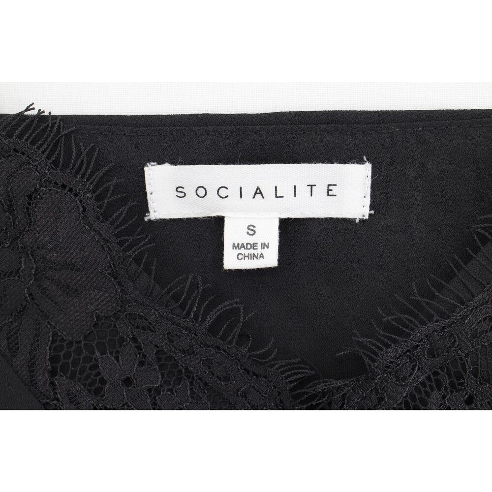 Socialite Black Lace Trim Spaghetti Strap Tank Top - Picture 3 of 6
